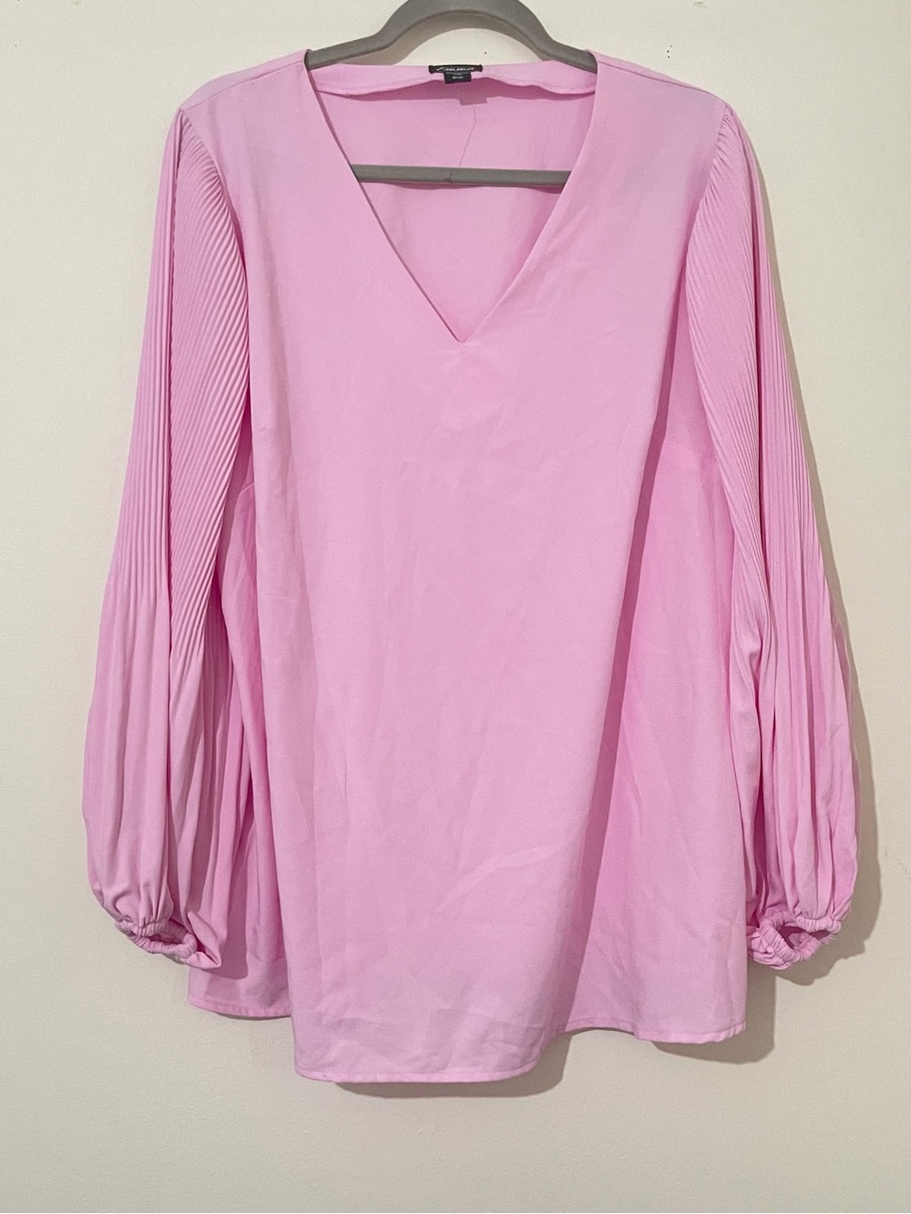 NWOT! Simply Emma Light Pink V-Neck Pleated Balloon Sleeve Blouse Size 2X